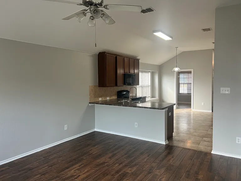1320 Alder Tree Ln — Photo 5