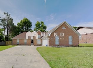 7433 Holly Grove Dr, Olive Branch, MS 38654