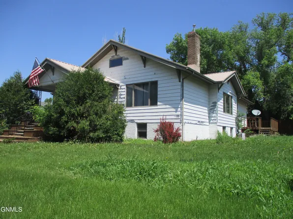 516 Main Ave, Washburn, ND 58577