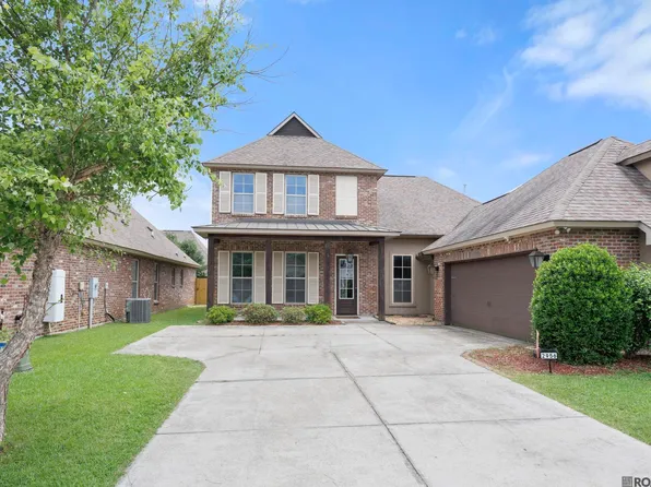 2956 Meadow Grove Ave, Zachary, LA 70791