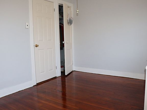 3rd image of 11730 141st St