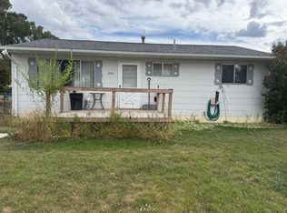 935 Black Blvd, Lander, WY 82520