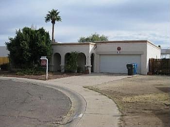 1st image of 3631 W Woodridge Dr