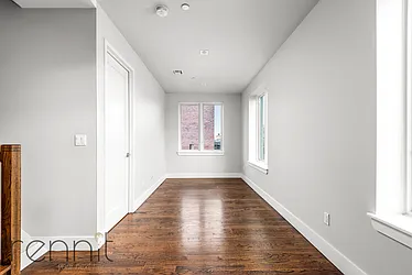 Rented by Rennit Inc.