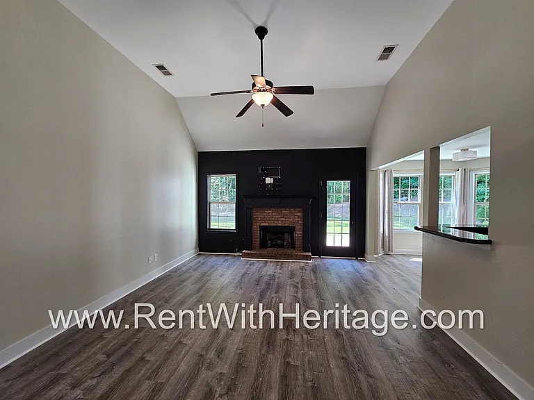 182 Saddleridge Dr — Photo 6