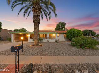 1041 S Abrego Dr, Green Valley, AZ 85614