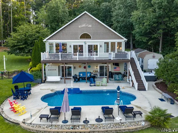 476 Wildwood Cir, Littleton, NC 27850