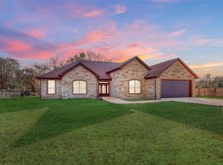 555 E Walcott St, Pilot Pt, TX 76258