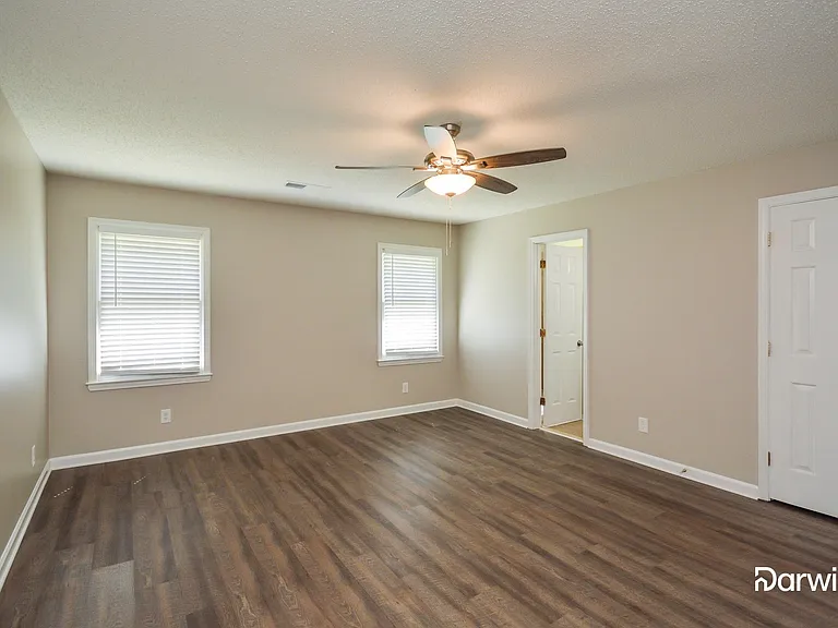 2490 Sherrie Ln SW — Photo 7