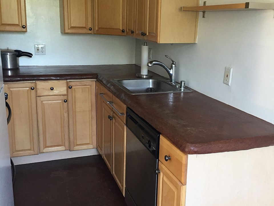 1st image of 614 6th Ave APT 5