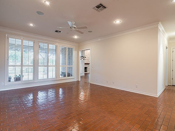 3rd image of 4841 N Bentwood Dr