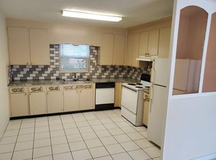 5708 N Palafox St STE B, Pensacola, FL 32503