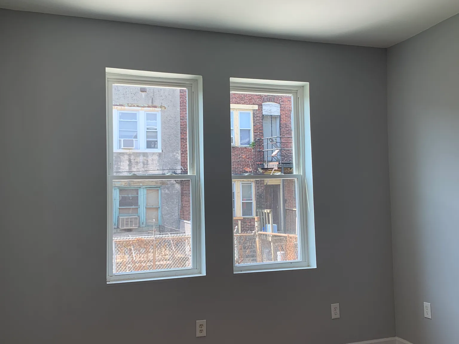 2 bed, 1040 sqft, $1,400 — Photo 2