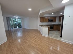 510 NW 84th Ave