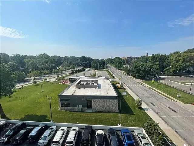 2 bed, 1170 sqft, $1,750 — Photo 3