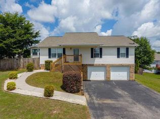 238 Tristan Ln, Dandridge, TN 37725