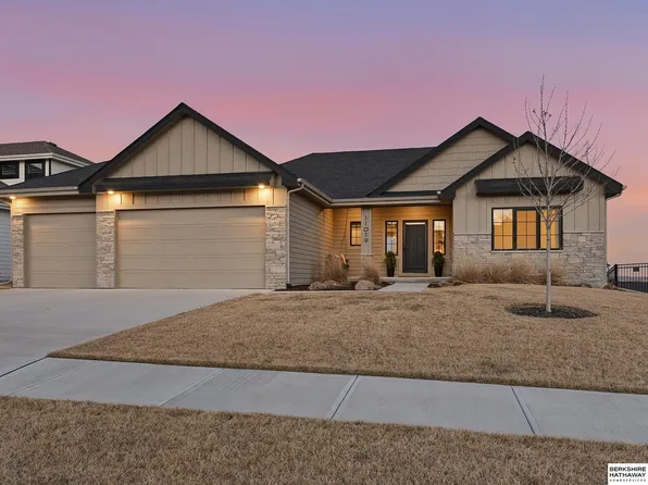 11019 N 170th St, Bennington, NE 68007