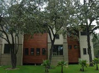 6204 Queenswood Ln, Houston, TX 77008