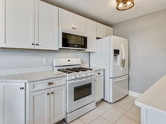 5th image of 2143 Summerfield Ln