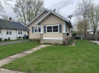 131 W York Ave, West Chicago, IL 60185