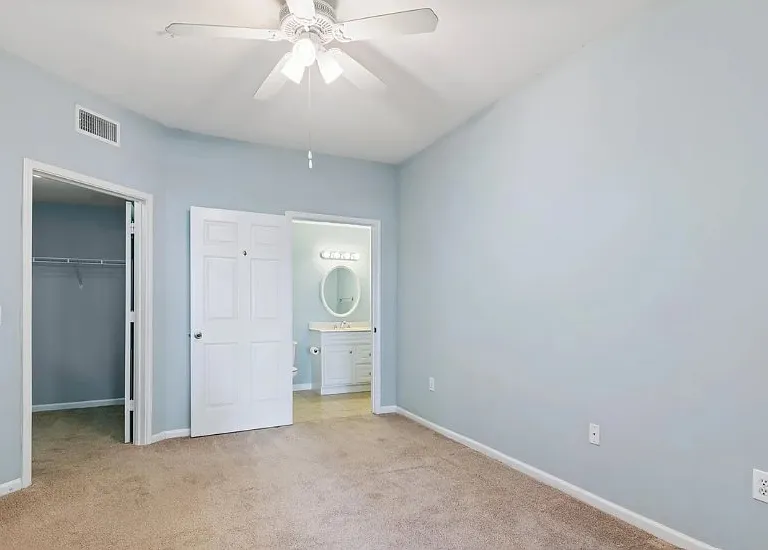 1704 Frederica Rd — Photo 7