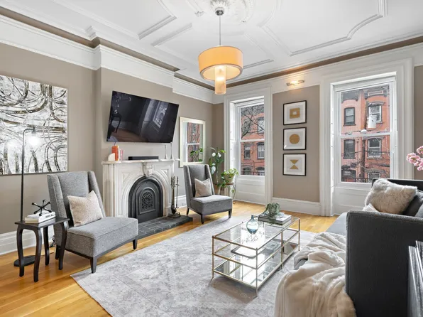 909 Garden Street image 1 of 27