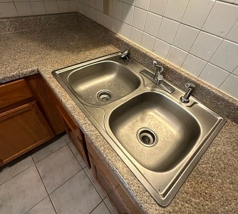 3rd image of 415 Bellevue St APT 103