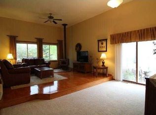 1183 Sapphire Ln, Shakopee, MN 55379