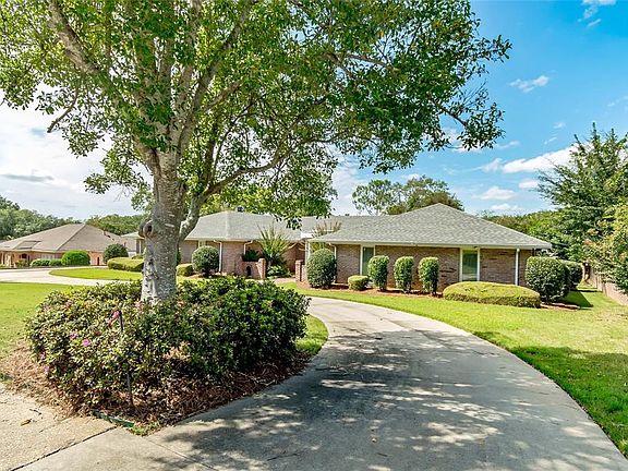 2nd image of 2731 Fernway Dr