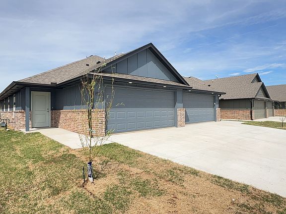 5th image of 11405 University Dr