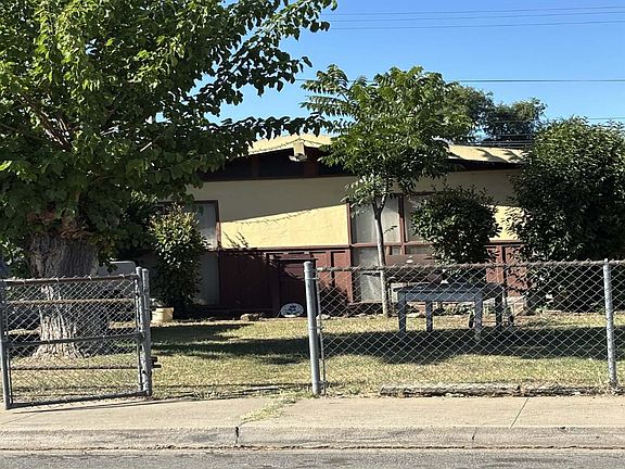 2nd image of 1528 W 9th St