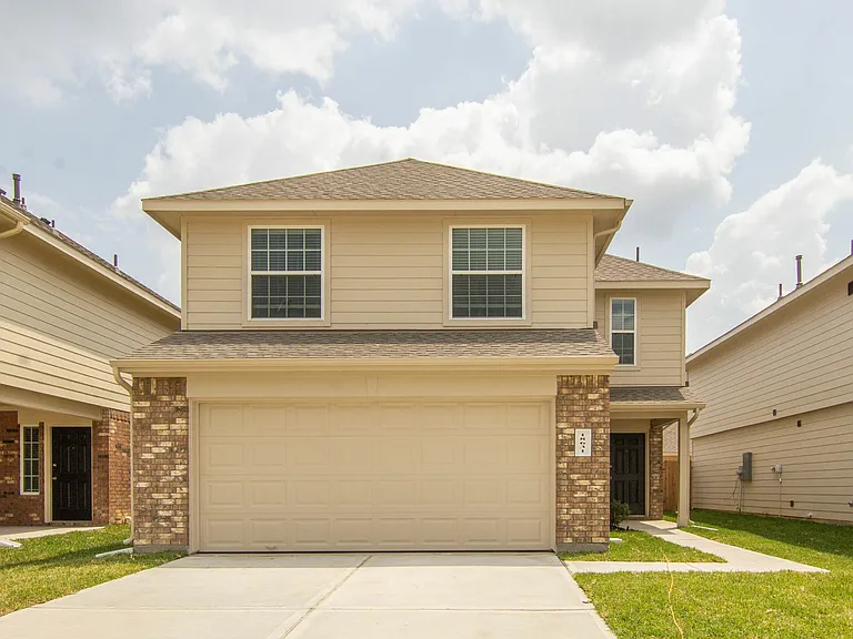 18631 Medway River Trl — Photo 1
