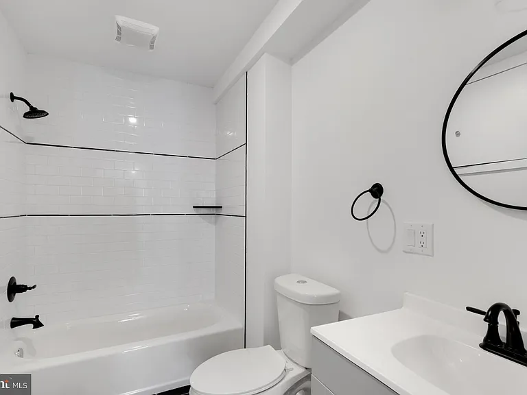 1116 S 7th St #2 — Photo 14
