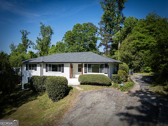 2nd image of 545 Forest Hill Rd