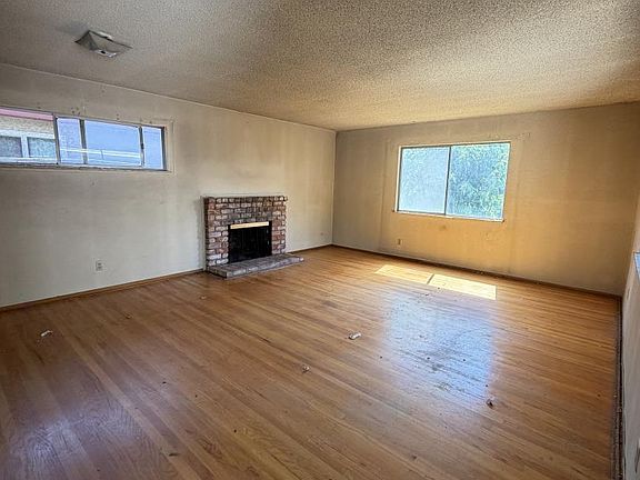 2nd image of 5276 Discovery Ave