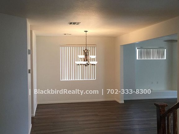 3rd image of 6739 Maple Mesa St