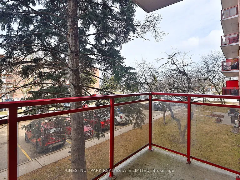 900 Glen St #215 — Photo 33