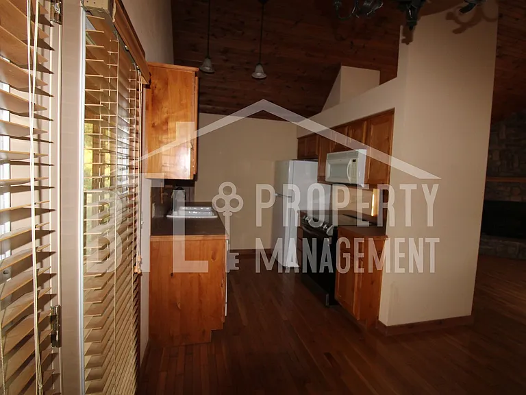 574 Baldknobber Dr #50 — Photo 13