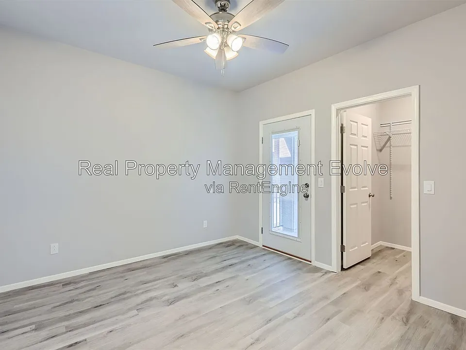 7010 N 80th Ave #3