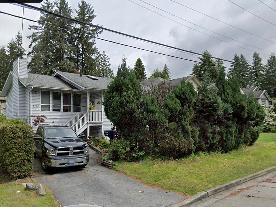 1st image of 2735 Kitchener Ave