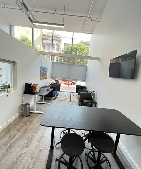 109 W Lexington St #5A — Photo 10