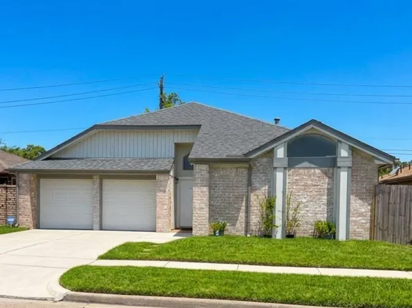7810 Poitiers Dr, Houston, TX 77071