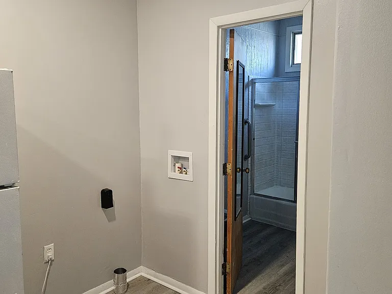 1111 Franklin St #1/2 — Photo 3