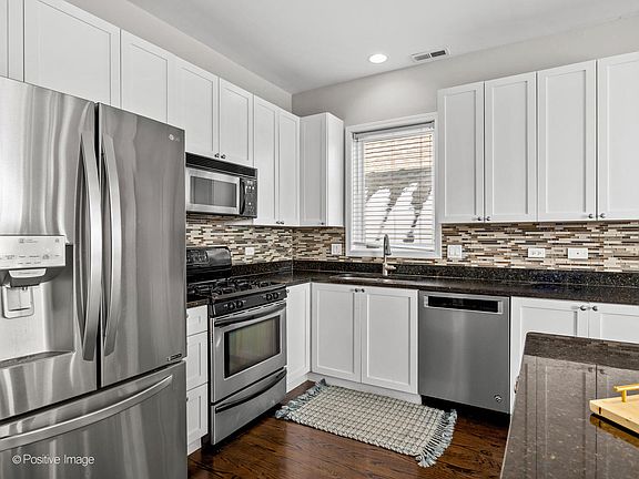 2nd image of 2336 N Damen Ave APT 4N