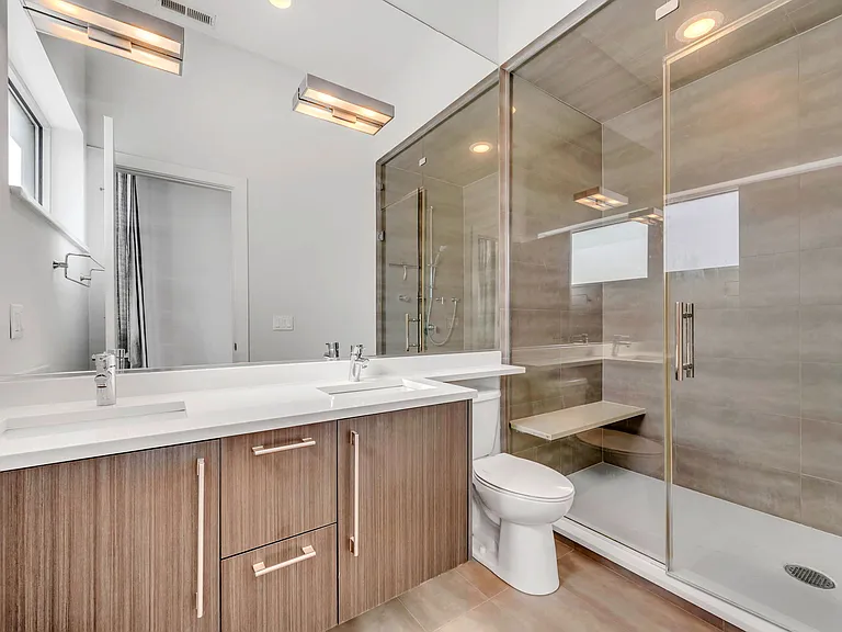 2353 N Seeley Ave #3S — Photo 11