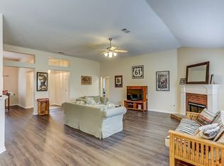 5021 Misty River Rd, Bartlett, TN 38135