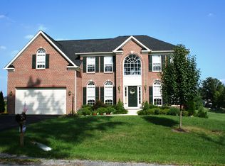 704 Sawgrass Dr, Charles Town, WV