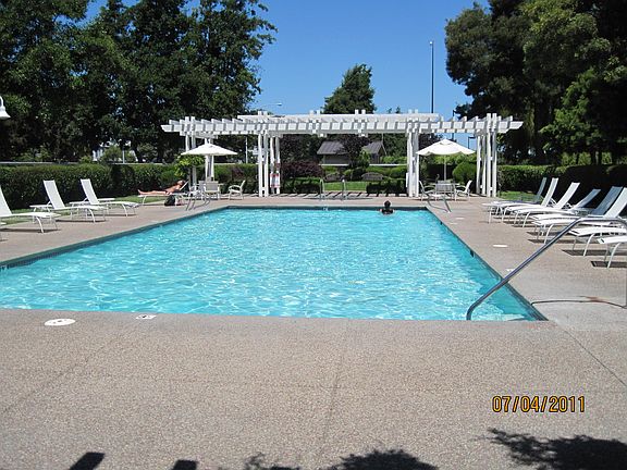 3rd image of 121 Marina Lakes Dr #121