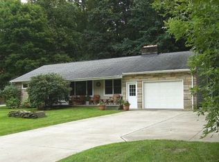 38036 Ridge Rd, Willoughby, OH 44094