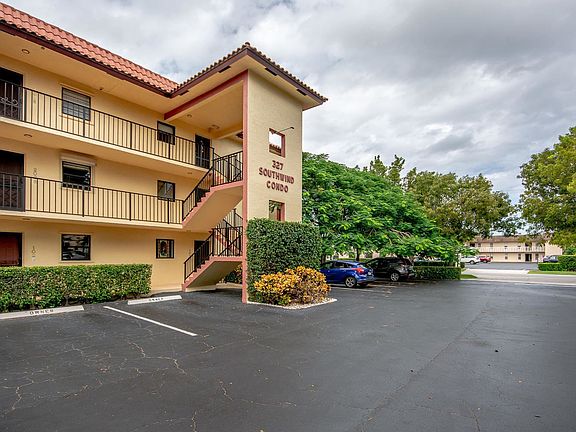 2nd image of 327 Southwind Dr APT 301